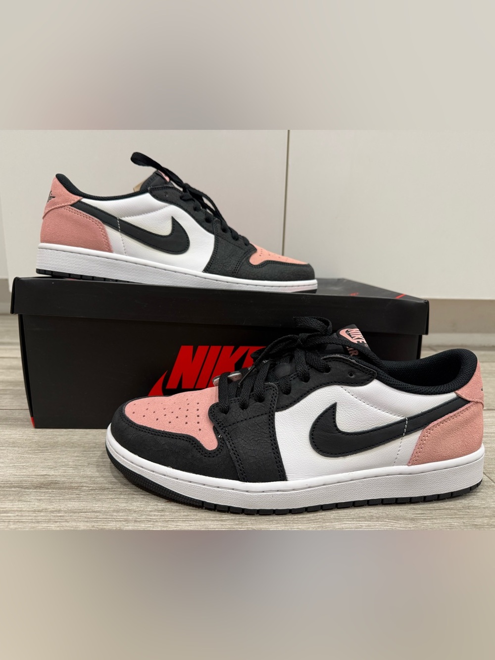 Air Jordan 1 Retro Low OG Bleached Coral CZ0790-061 Black White Grey Fog Sz 12